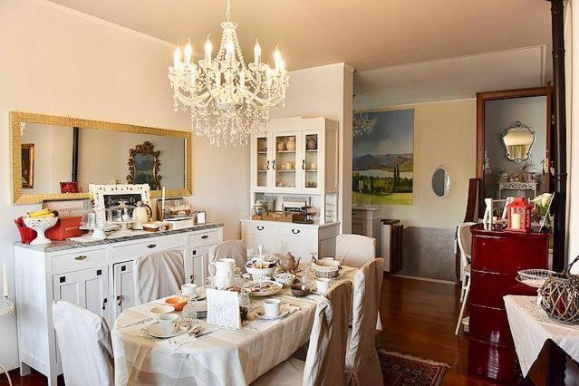 B&B La Casa Di Pamela Casciago Dış mekan fotoğraf